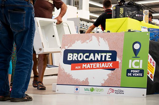 Brocante-aux-mateuriaux-800px.jpg