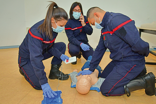 page-03-en-haut-pompiers.png