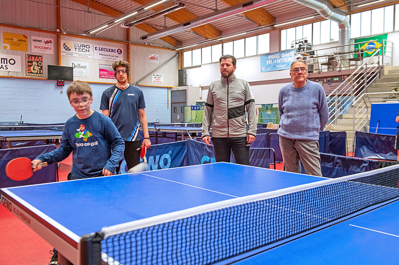 Club-de-ping-pong-du-Villeneuvois---Marc-David-a-gauche-1.JPG
