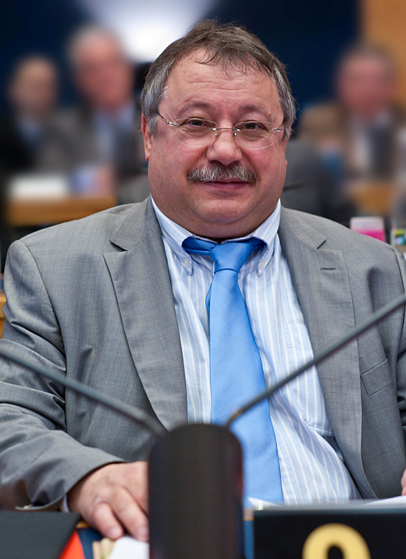 page-13Jacques-Bilirit-2011-10--2.jpg